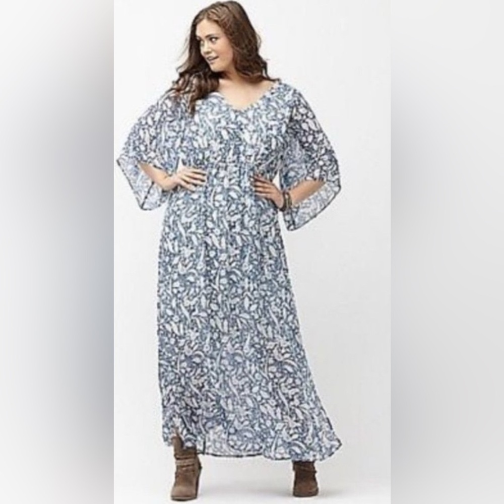 Lane Bryant Boho Blue and White Flutter Sleeve Maxi Dress Size 18/20